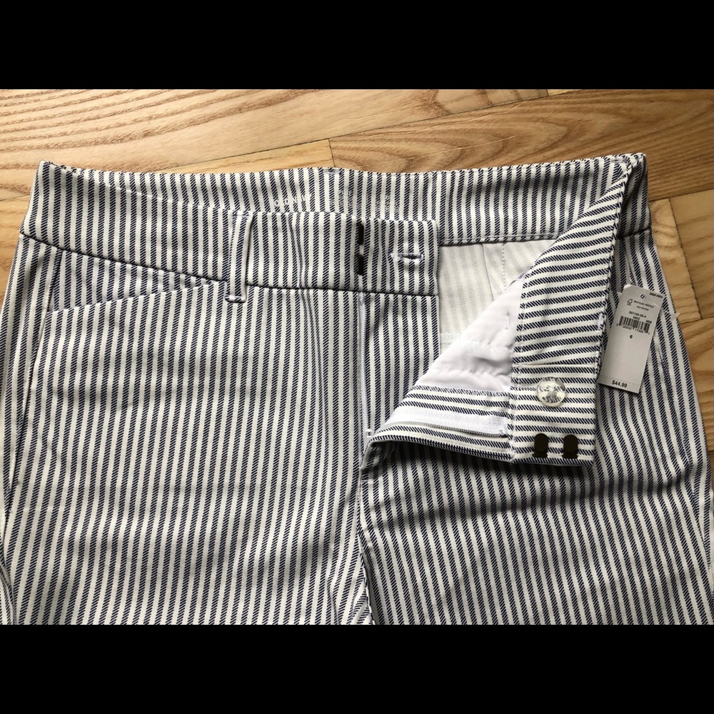 BNWT: Old Navy Pixie high-rise pants
